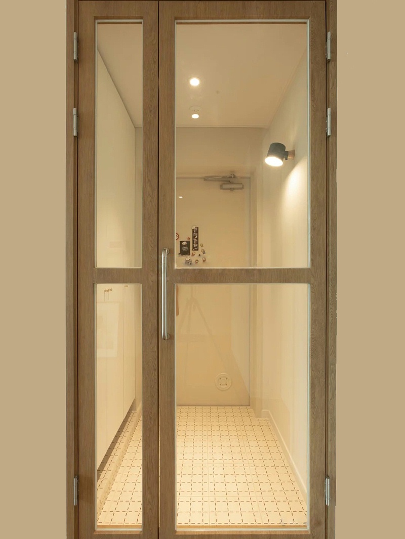 鋁木門窗和實木門窗的區(qū)別你搞懂了嗎?！