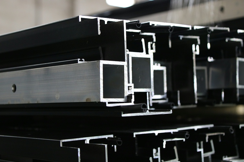 日子過久了才發(fā)現(xiàn)，家里使用樓上樓節(jié)能系統(tǒng)門窗很有必要！