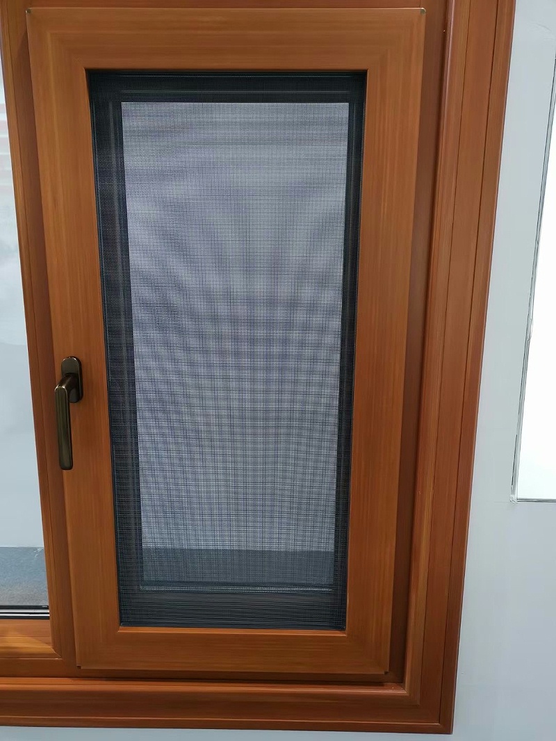 鋁合金門窗怎么選？什么樣的更好用？我家換了三次門窗，可以說一說感受！