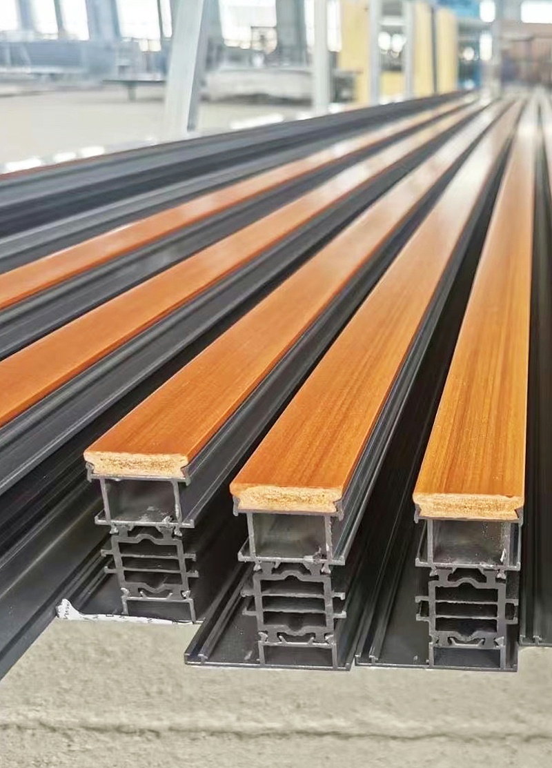 鋁合金門窗怎么選？什么樣的更好用？我家換了三次門窗，可以說一說感受！