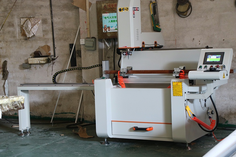 真正懂門窗的人，家里都在用這種鋁合金門窗！