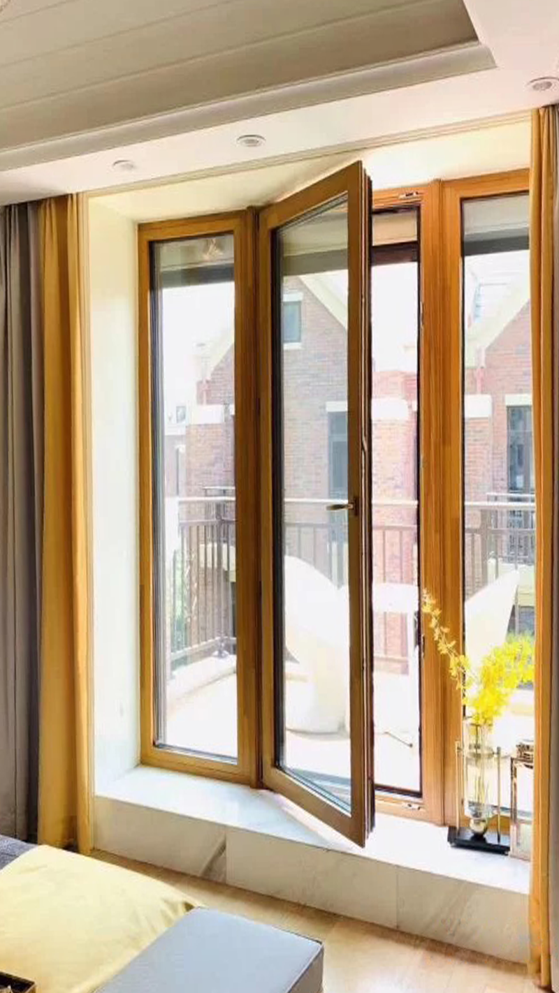 別再嫌這款鋁木復(fù)合門窗貴啦，用起來它真的物超所值！