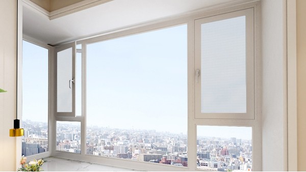 多雨季節(jié)，選擇樓上樓高端門(mén)窗，建筑不需“潮流”！