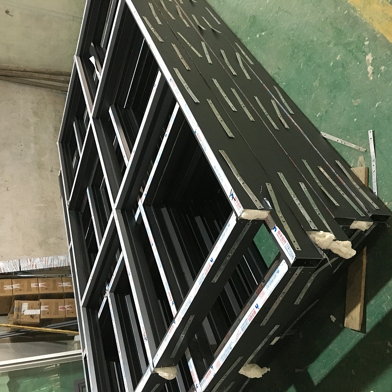 有了樓上樓這款高端鋁合金門窗，每晚都是平安夜！