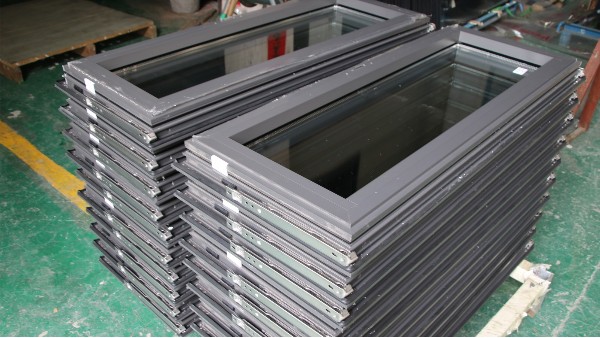 工程門(mén)窗廠(chǎng)家價(jià)格越貴越有保障嗎？-樓上樓門(mén)窗