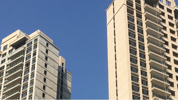 工程門窗如何實(shí)現(xiàn)規(guī)?；亩ㄖ粕a(chǎn)?樓上樓有妙招!